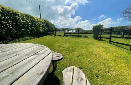Camelford House | Haycombe Cottgae 3 bed Sleeps 5