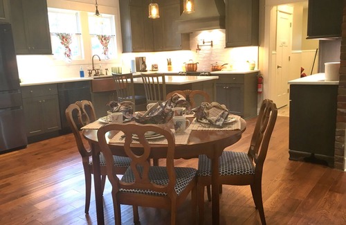 Bardstown House | HayJac House - Perfect Downtown Location and the Living is Easy.