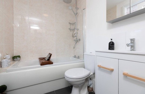 Framwellgate Moor Apartment | HC Property - Durham House