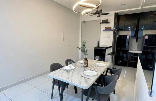 Taman Bukit Mewah Apartment | HCK10 Platino 3minWalk Paradigm Near Sutera JB