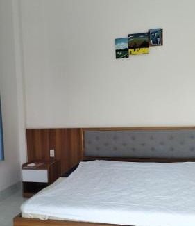 Duong To Hotel | HCt