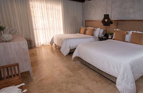 Centro Cabin | Hdl-pr Hotel Room in the Historic Center With Pool and Wifi