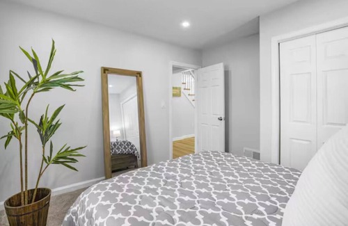 Wilmington House | Heart of Delaware Cozy Home Away