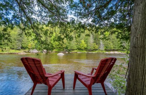 Chertsey Ski Chalet | Heart of the Nature - L'Coureur des bois