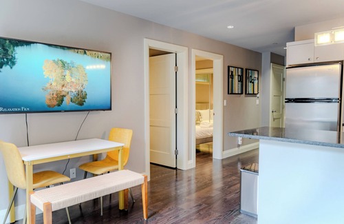 Riley Park-Little Mountain House | Heart of Vancouver Cambie Village Mins to Downtown