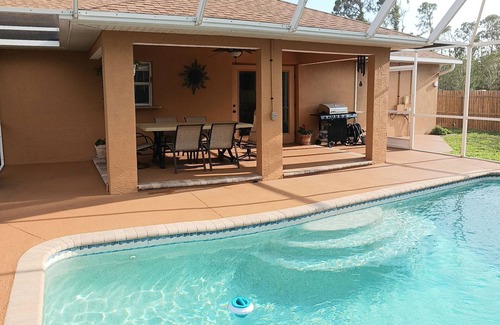 North Port House | Heated pool home in quiet neighborhood