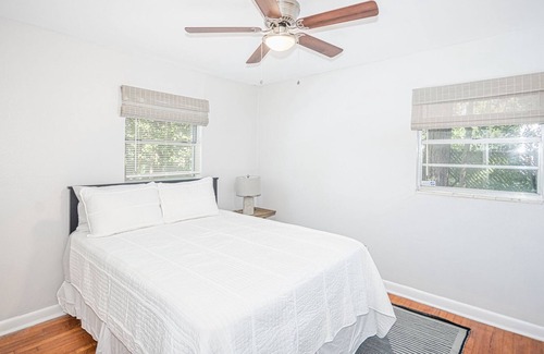 Tallahassee House | Heated Pool & Hot tub-Walk to FSU
