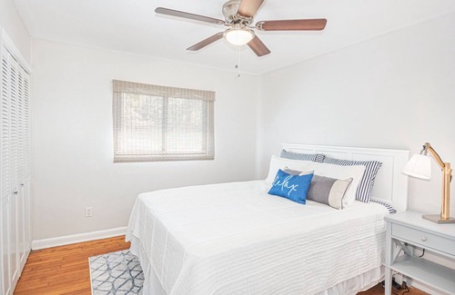 Tallahassee House | Heated Pool & Hot tub-Walk to FSU