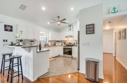 Trafalgar House | Heated Pool & Patio: Canal-Front Cape Coral Home!