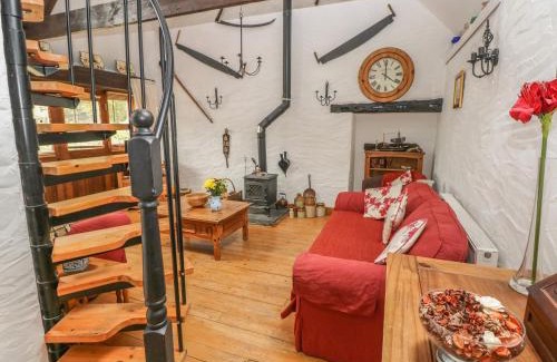 Milford Haven House | Heather Cottage