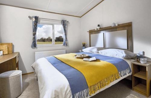 Bishop Auckland House | Heather View Leisure Park - Ivy Caravan Pet