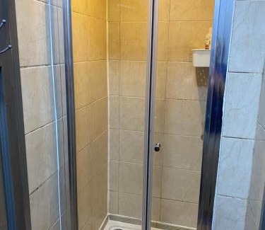 Hillingdon House | Heathrow Platform Rooms