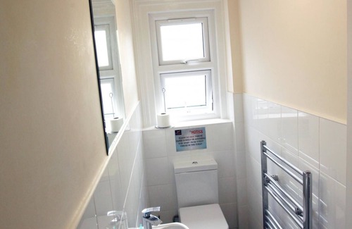 Hounslow Central Hotel | Heathrow Stay