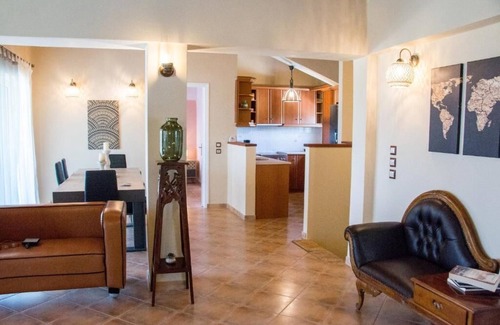Vassilatika Villa | Heaven Hill Villa with balcony