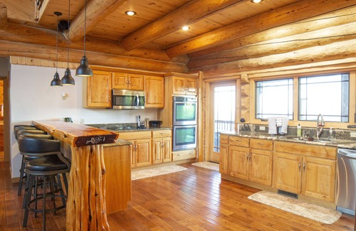 Jasper Cabin | Heaven on Earth-40 Mile View!
