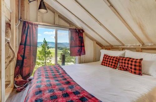 Larkspur House | Heavenly Haven Treehouse