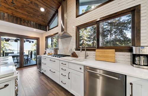 Zephyr Cove House | Heavenly lakeview home with hot tub and large kitchen Luxe42