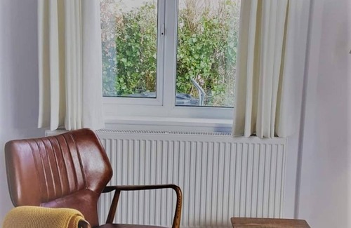 Llandudno Junction Cottage | HEDD cottage on doorstep of Snowdonia National Park