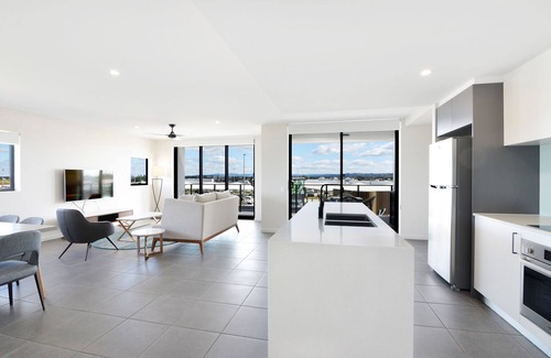 Buddina Apartment | Hedge Apartments by CLLIX