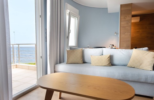 Varia Hotel | Heliotrope Hotels