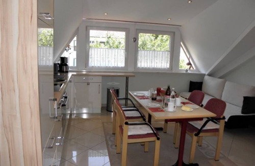 Beilngries Apartment | Helle und Ruhige Ferienwohnung in Waldnähe