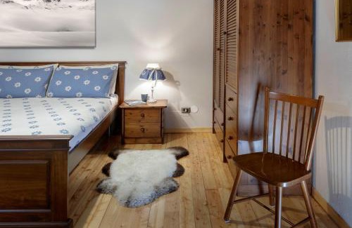 Valtournenche Apartment | HelloChalet - Maison Maquignaz with boot-warmer, 100m skibus