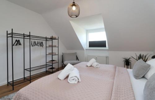 Bad Kreuznach Apartment | helloYOU apartments I Wohntraum am Wasser I Zentral I Parkplatz I Nahewein