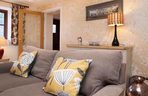 Llandwrog House | Hen Stabl Llandwrog