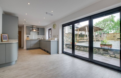Bodorgan House | Hendy Marian - Four Bedroom House, Sleeps 8