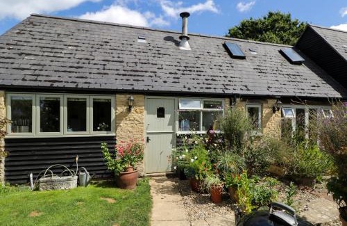 Moreton-in-Marsh House | Henmarsh Cottage