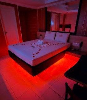 Arcoverde Hotel | Henry's Motel