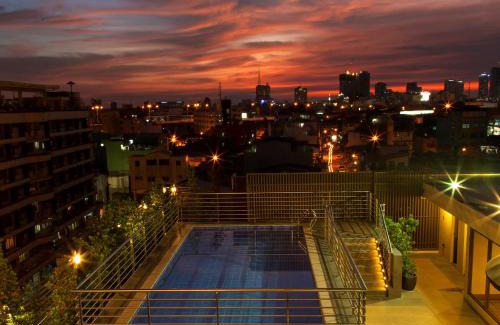 Pio del Pilar Hotel | Herald Suites