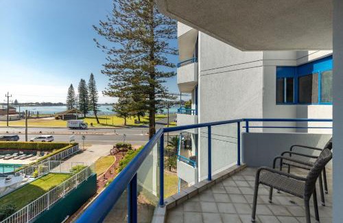 Tuncurry Apartment | Heritage 303