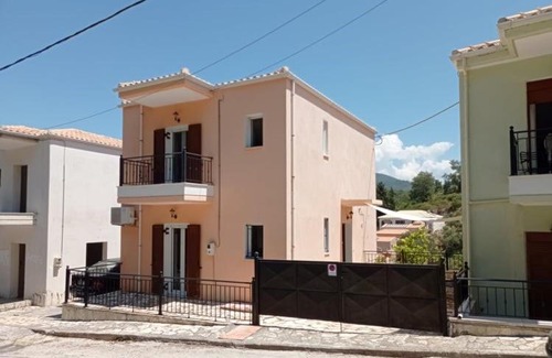 Sivota House | Hermes Holiday Home in the Port of Sivota