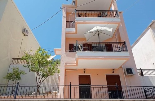 Sivota House | Hermes Holiday Home in the Port of Sivota