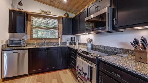 Mirror Lake House | Hermitage
