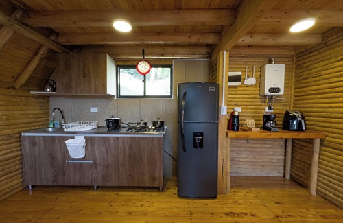 Medellin Cabin | Hermosa Cabaña Tipo Chalet en Santa Elena