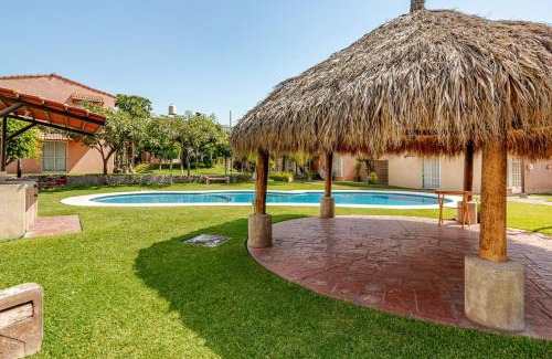 Cuernavaca House | Hermosa casa, alberca, niños, mascota, jardín, facturamos