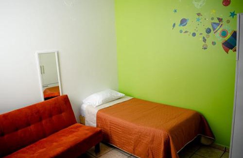 Tehuacan House | Hermosa casa de 2 pisos con estacionamiento propio