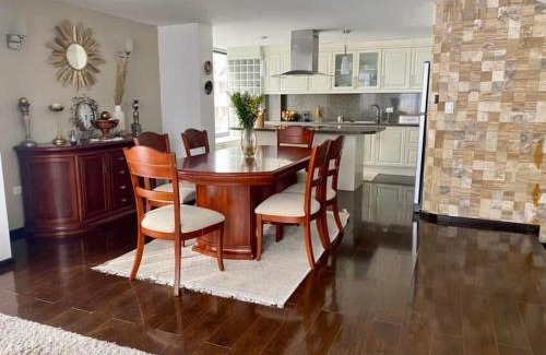 Ecuadorian Amazon Apartment | Hermoso Departamento con jacuzzi Ficoa-Ambato