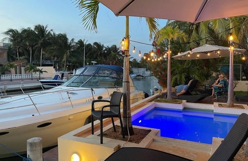 Puerto Aventuras Boat Rental | Hermosos Yate en Puerto Aventuras