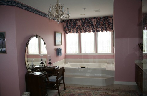 Mount Dora Bed & Breakfast | Heron Cay Lakeview Bed & Breakfast Inn
