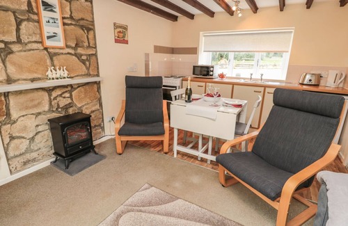 Morpeth Cottage | HERON COTTAGE, pet friendly, character holiday cottage in Morpeth