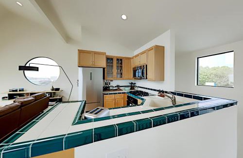 Bodega Bay House | Heron Escape