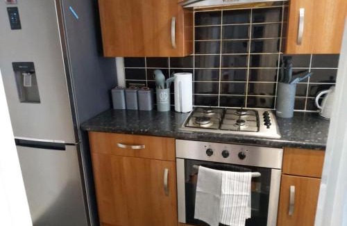 Thamesmead Apartment | Heronsgate GH008
