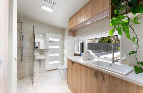 Fullarton House | Herringbone Cottage - Unique Garden Escape CBD