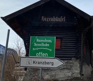 Mittenwald House | Hexenhäusl