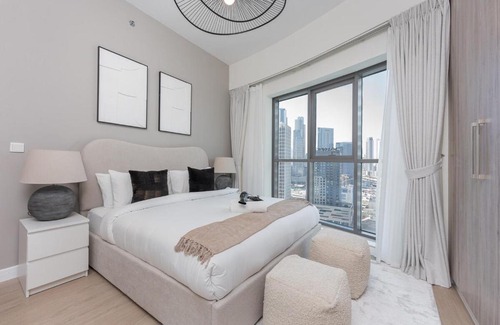 Jumeirah Apartment | Hey I sleep 4 1 Bed in The Bay