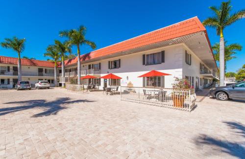Sarasota Hotel | Hibiscus Suites - Sarasota