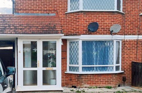 Borehamwood House | Hickory Haven